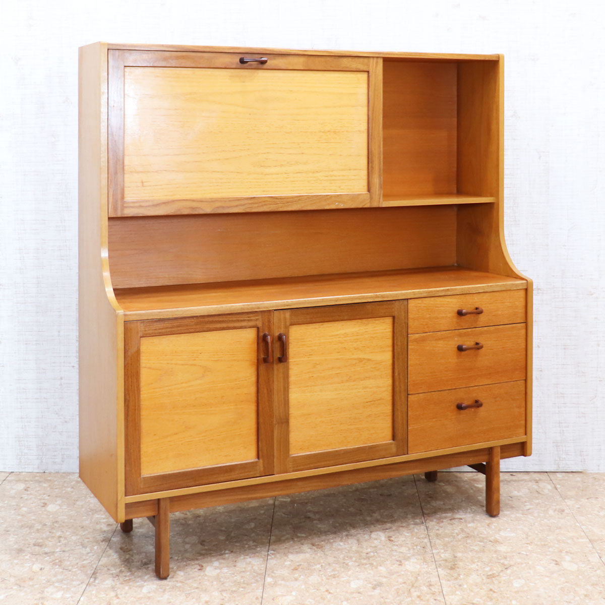 イギリス ヴィンテージ ハイボード サイドボード – studio MID