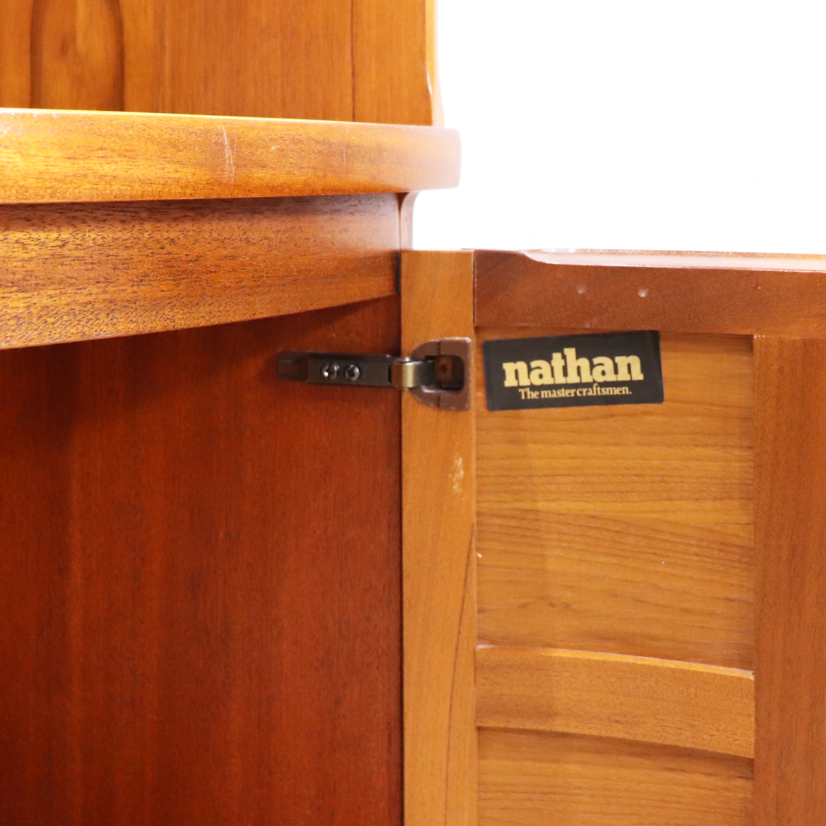 ヴィンテージ家具 ネイサン NATHAN ヴィンテージ コーナーキャビネット model 4774