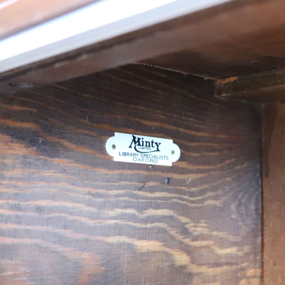 Minty of Oxford ガラス ブックケース 3段