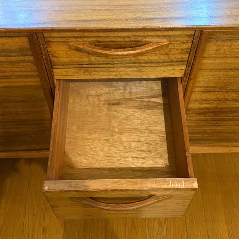 ヴィンテージ家具 アルフレッド・コックス Alfred Cox サイドボード