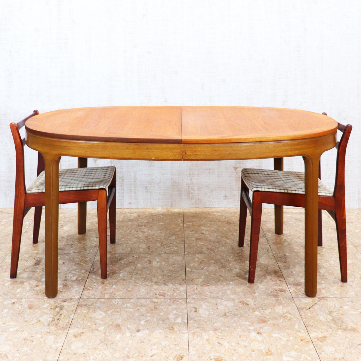 TABLE / DESK - studio MID