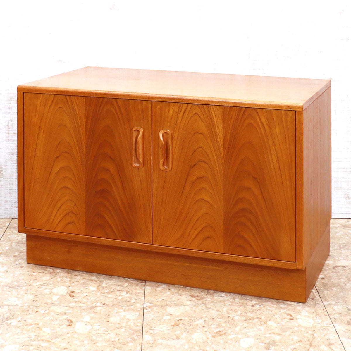 ジープラン G-PLAN Fresco ローキャビネット ベースユニット – studio MID