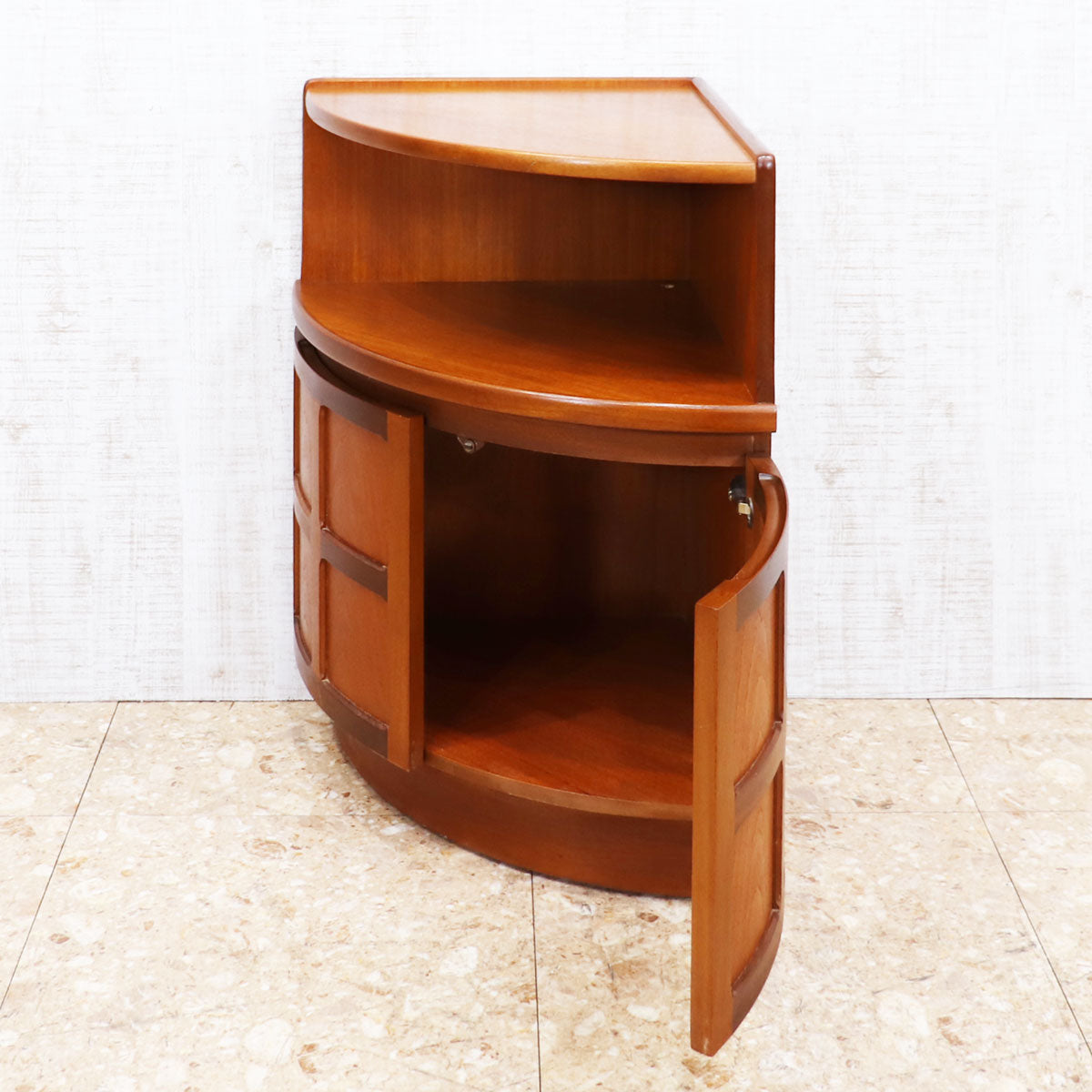 ネイサン NATHAN ヴィンテージ コーナーキャビネット model 4774