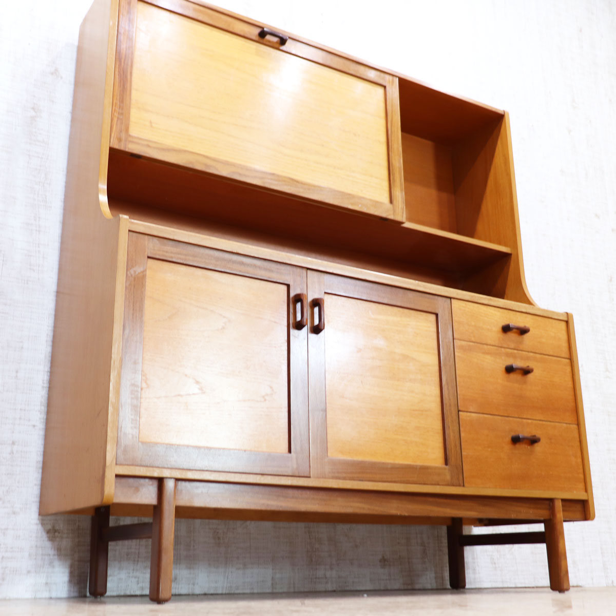 イギリス ヴィンテージ ハイボード サイドボード – studio MID