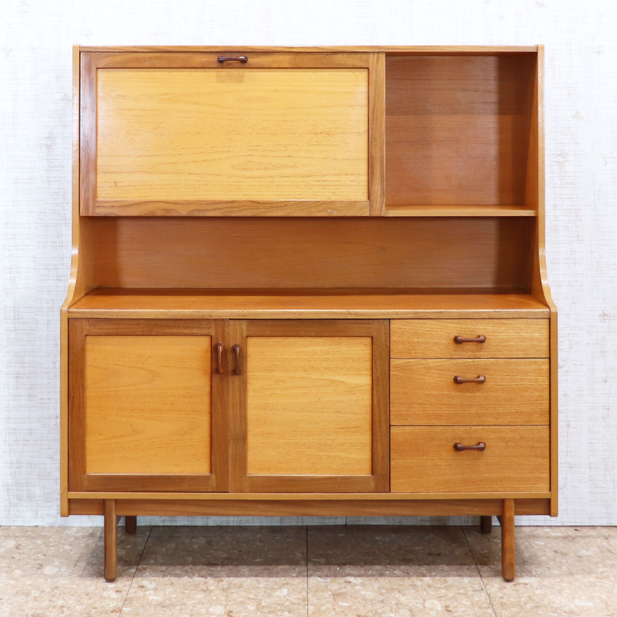 イギリスヴィンテージ サイドボード イギリス ヴィンテージ ハイボード サイドボード – studio MID