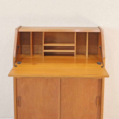 ヴィンテージ家具 Herbert E. Gibbs（ハーバート・E・ギブス）チーク ライティングビューロー