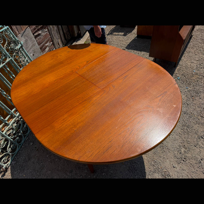 【入荷前先行予約】Jentique ラウンド ダイニングテーブル