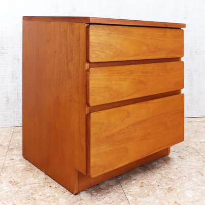 ヴィンテージ家具 ビーバー＆タプレイ Beaver & Tapley Tapley33 サイドチェスト