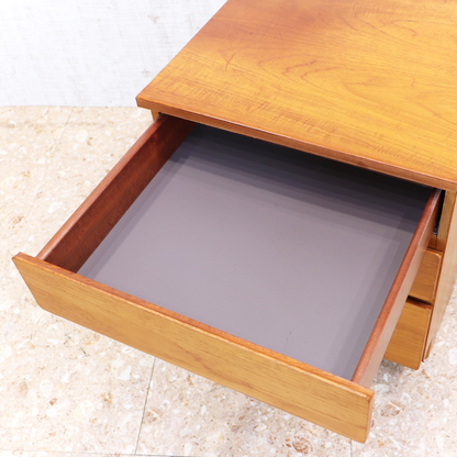 ヴィンテージ家具 ビーバー＆タプレイ Beaver & Tapley Tapley33 サイドチェスト