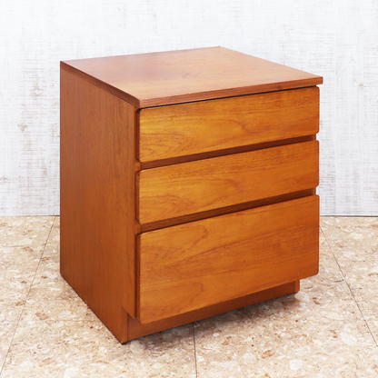 ヴィンテージ家具 ビーバー＆タプレイ Beaver & Tapley Tapley33 サイドチェスト