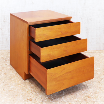 ヴィンテージ家具 ビーバー＆タプレイ Beaver & Tapley Tapley33 サイドチェスト
