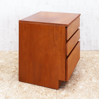 ヴィンテージ家具 ビーバー＆タプレイ Beaver & Tapley Tapley33 サイドチェスト