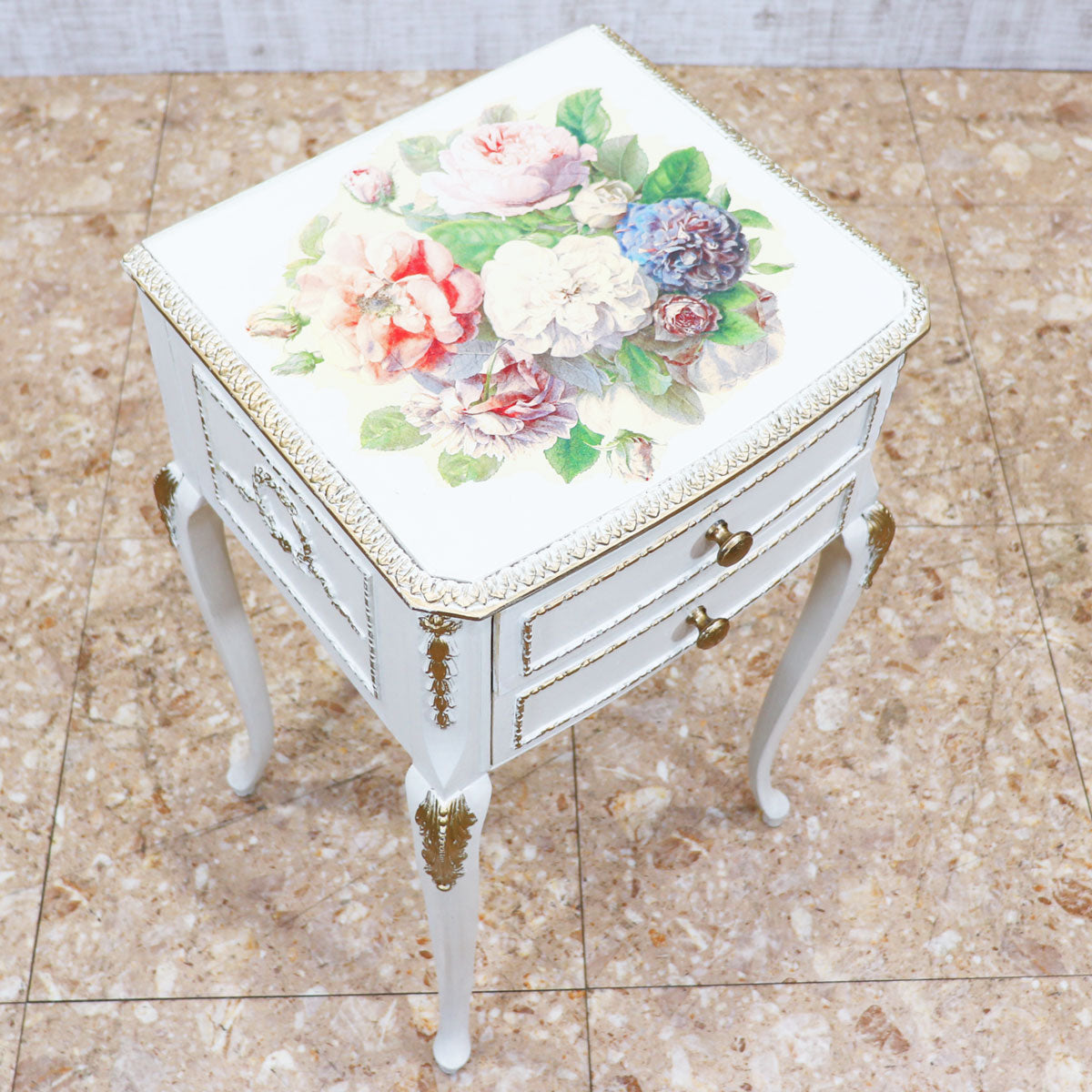 サイドチェスト ヴィンテージ イギリス ホワイト147-1 Olympus Furniture of London ヴィンテージ サイドチェスト – studio MID