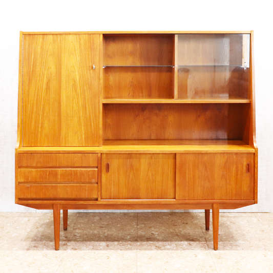 北欧ヴィンテージ チーク ハイキャビネット デンマーク製 ミッドセンチュリー サイドボード