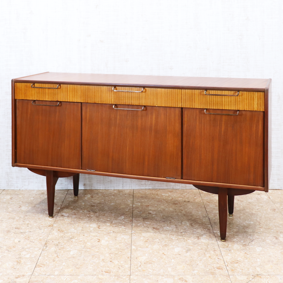 Elliotts of Newbury ヴィンテージ サイドボード