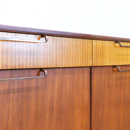 Elliotts of Newbury ヴィンテージ サイドボード