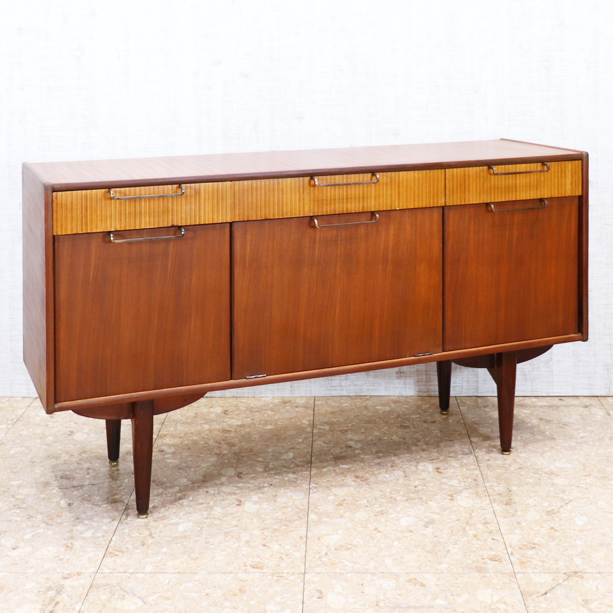 Elliotts of Newbury ヴィンテージ サイドボード