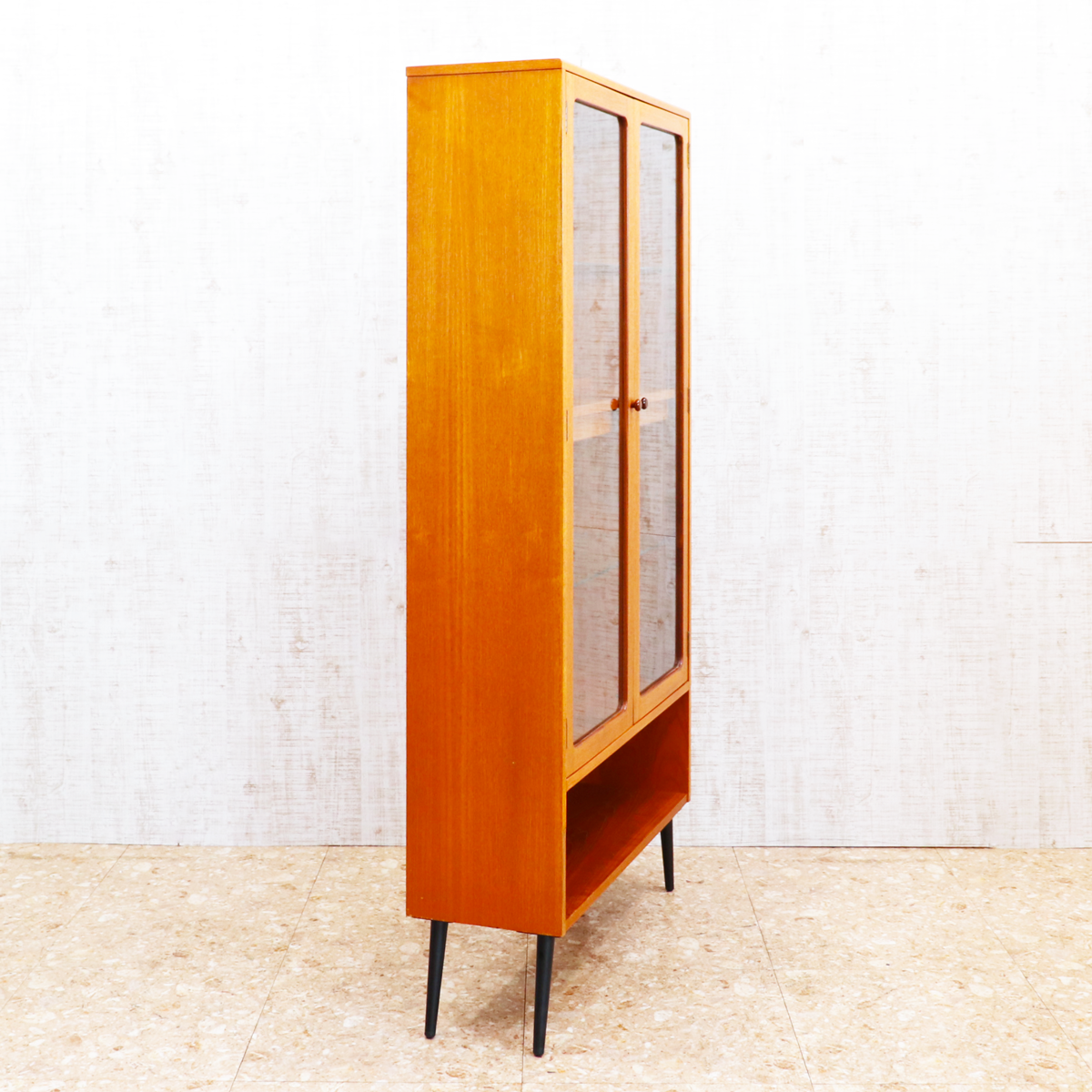ヴィンテージ家具 ジープラン ガラスキャビネット G-PLAN フレスコ Fresco ショーケース テーパードレッグカスタム