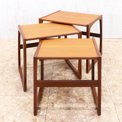 ヴィンテージ家具 ジープラン G-PLAN クヮドリール Quadrille ネストテーブル