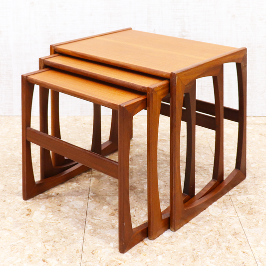 ヴィンテージ家具 ジープラン G-PLAN クヮドリール Quadrille ネストテーブル