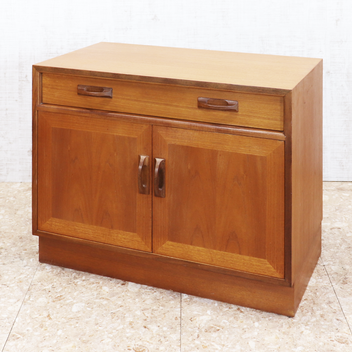 G-PLAN Gプラン ディバイダー 間仕切りキャビネット ヴィンテージ ジープラン・キャビネット G-PLAN CABINETS ヴィンテージ ブック