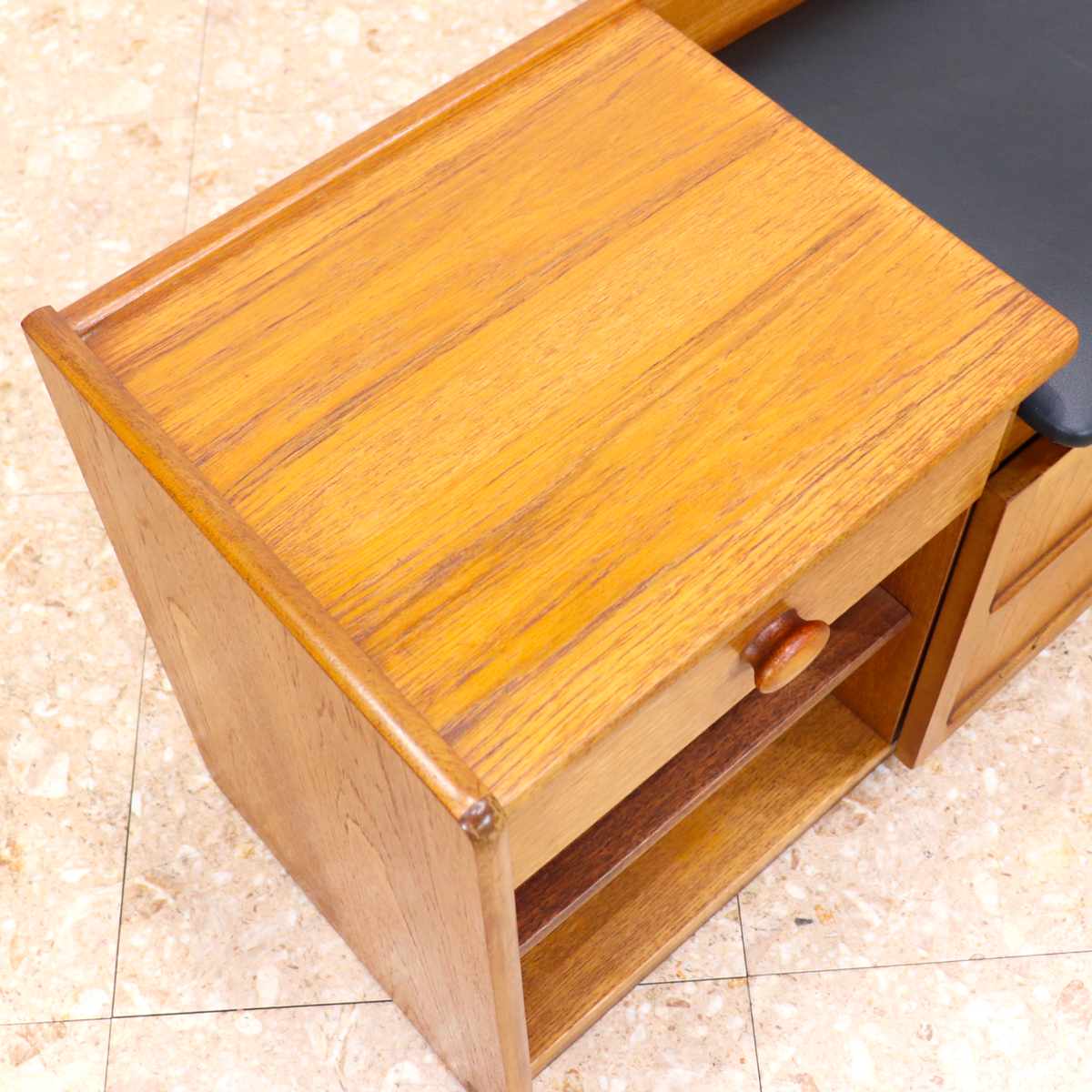 ヴィンテージ家具 ネイサン NATHAN テレフォンベンチ ミニキャビネット