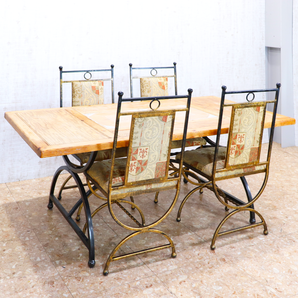 イギリス ヴィンテージ タイルトップ ダイニングテーブル オールドパイン アイアンフレーム