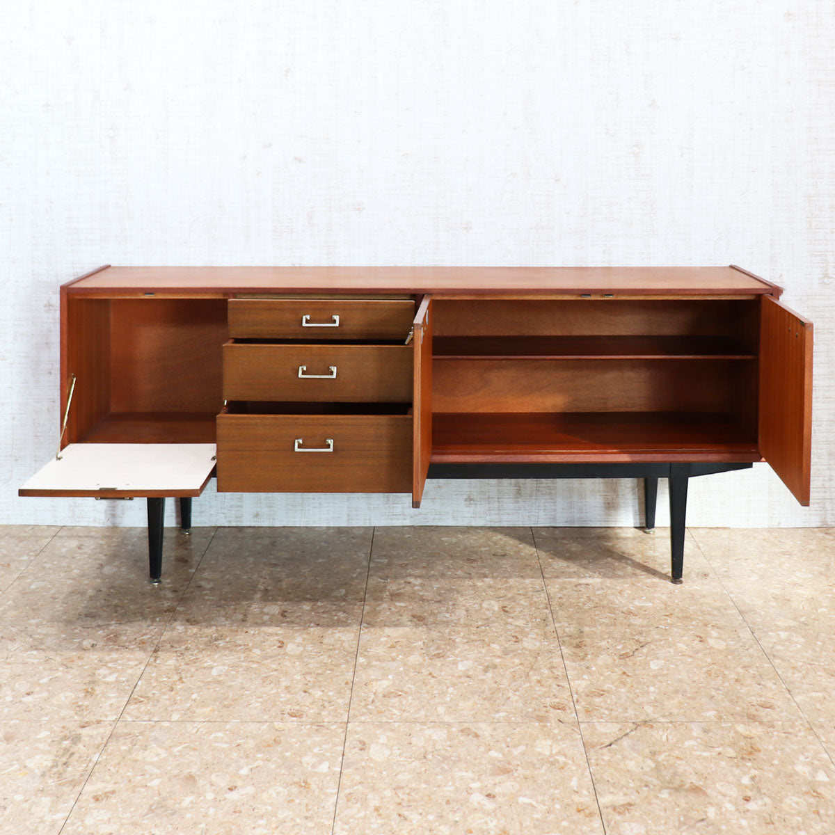 ネイサン NATHAN ヴィンテージ サイドボード トーラ – studio MID