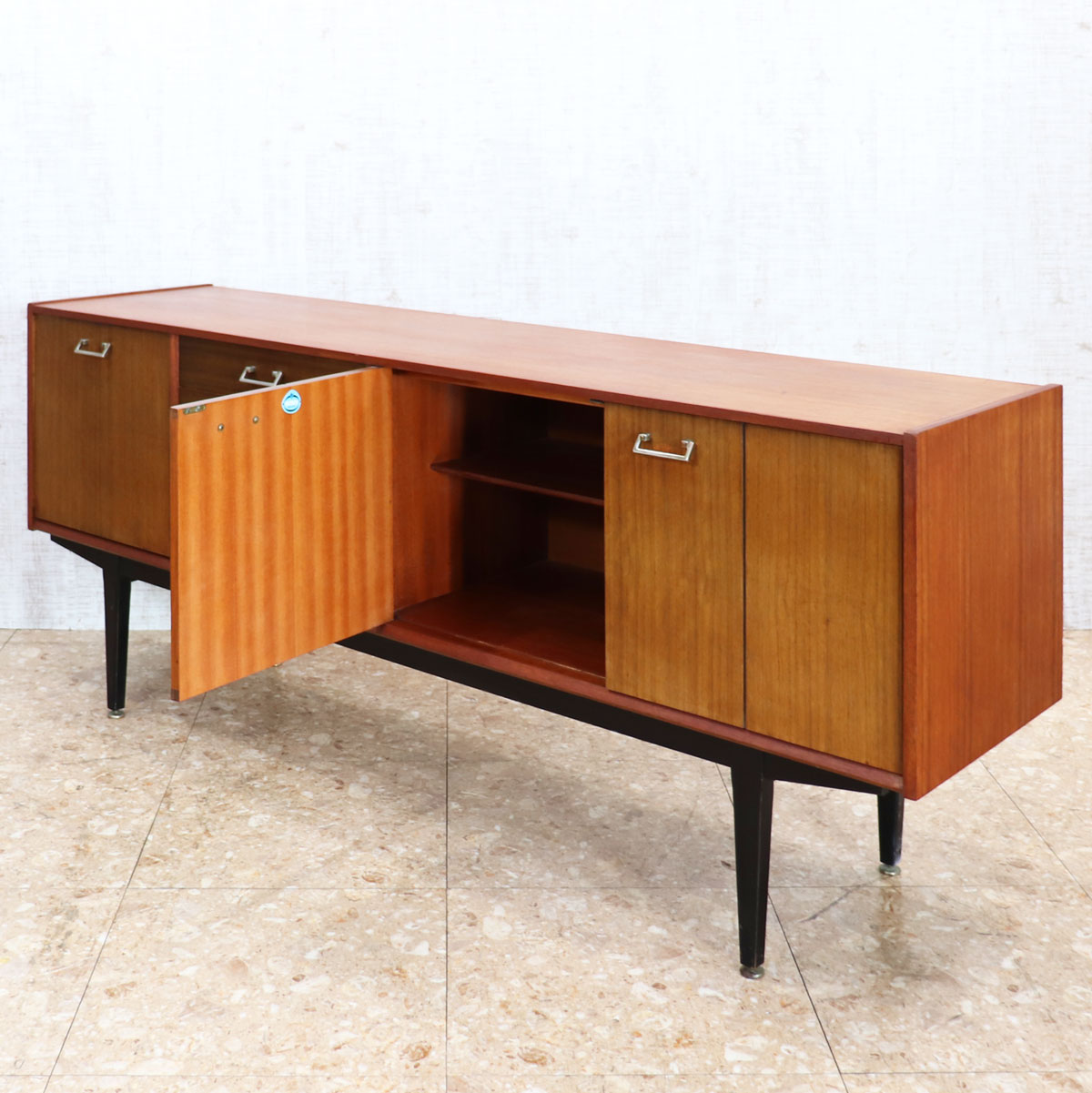 ネイサン NATHAN ヴィンテージ サイドボード トーラ – studio MID