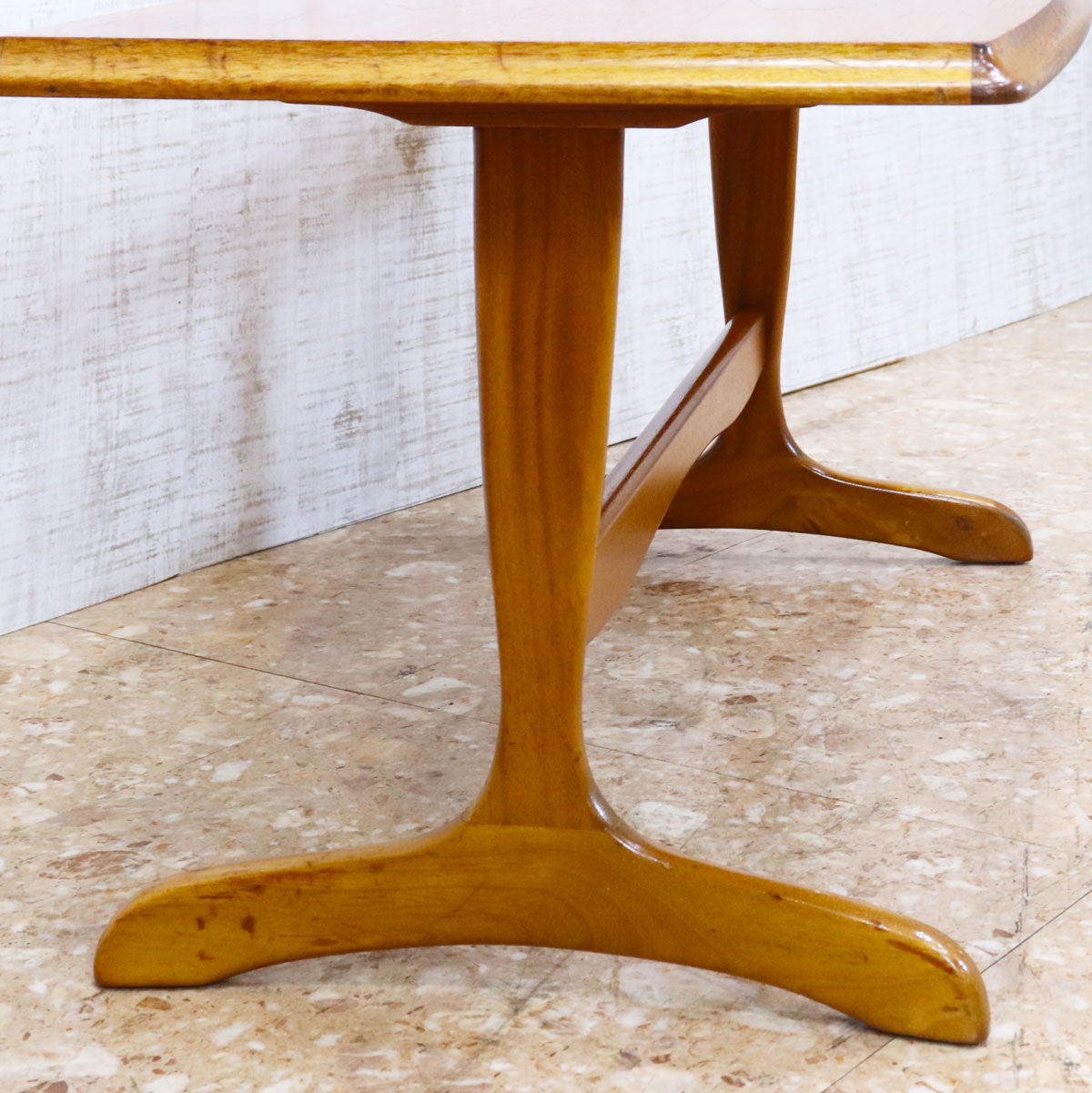 ローテーブル SUTCLIFFE OF TODMORDEN コーヒーテーブル ローテーブル SUTCLIFFE OF TODMORDEN コーヒーテーブル ミッド