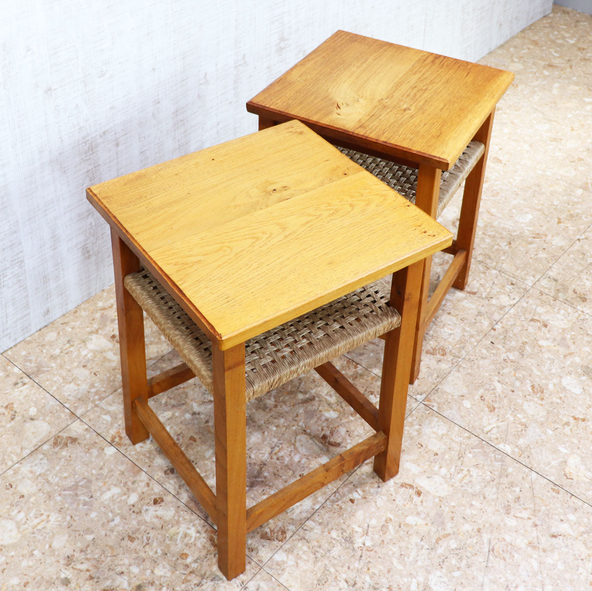 イギリス アンティーク 家具 ナイトテーブル サイドテーブル 英国 6740d イギリス アンティーク 家具 ナイトテーブル サイドテーブル 英国