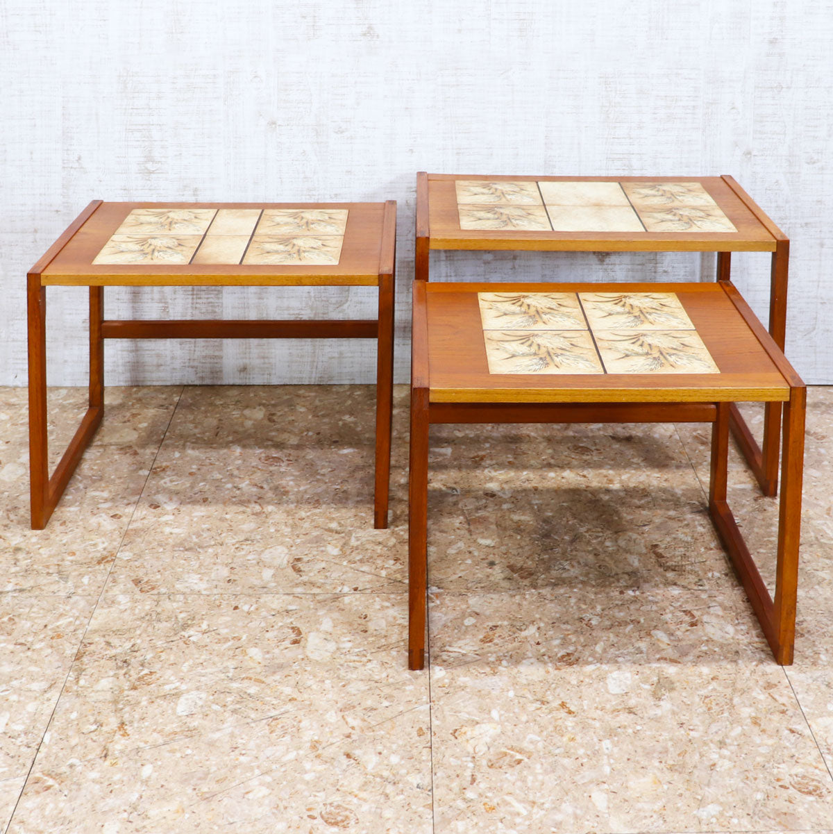 KUNIKO　デンマーク　ヴィンテージ 　キドニーネストテーブル KUNIKO デンマーク ヴィンテージ キドニーネストテーブル KUNIKO