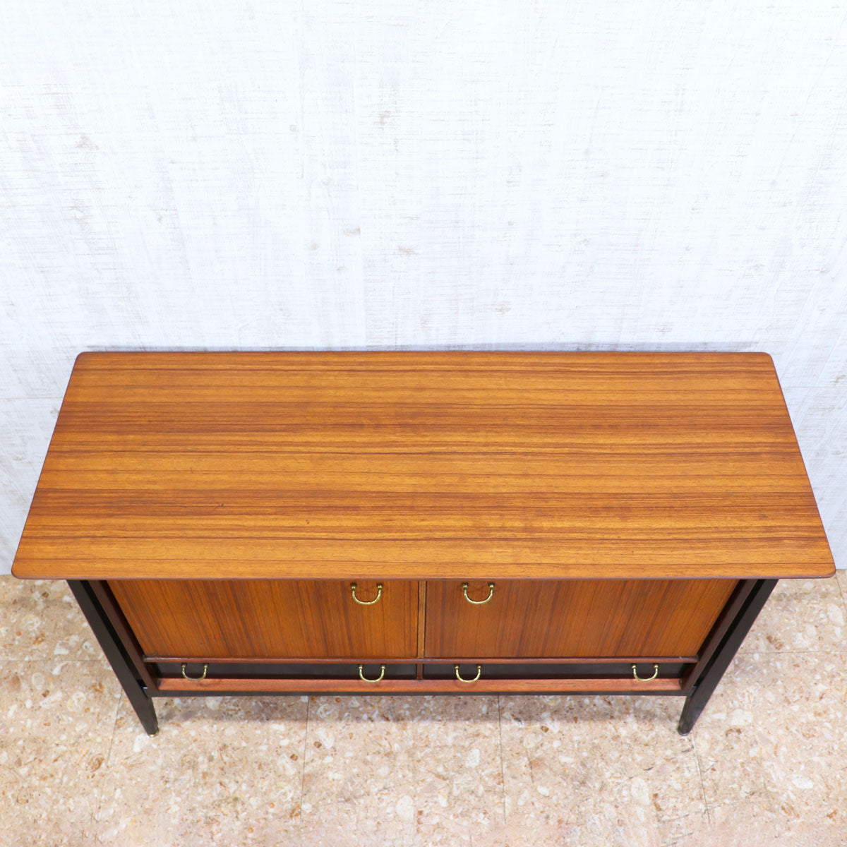 ジープラン G-PLAN Tola&Black サイドボード – studio MID