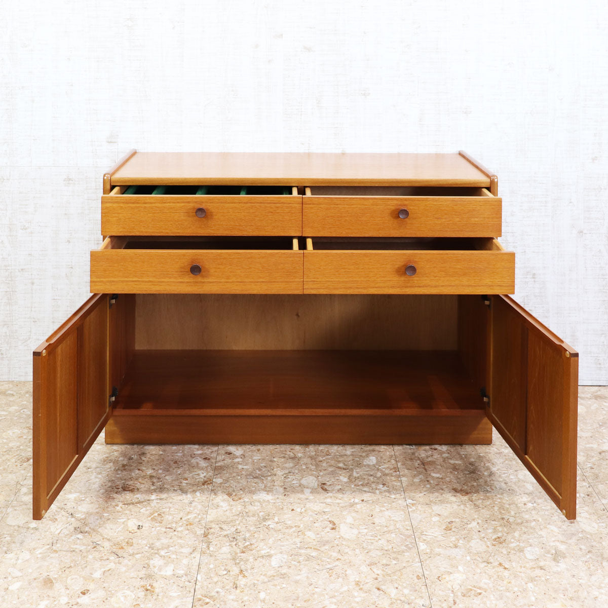 ネイサン NATHAN サイドボード ローキャビネット – studio MID