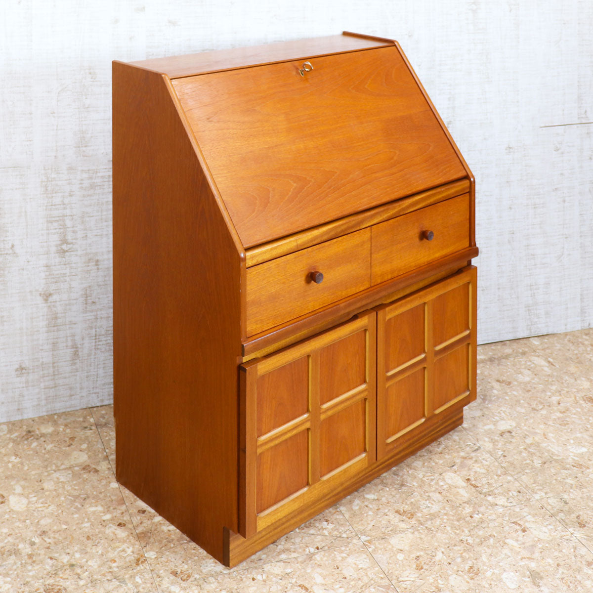 ビューロー ネイサン ライティング イギリス チーク NATHAN 扉タイプ ビューロー ネイサン ライティング イギリス チーク NATHAN 扉タイプ