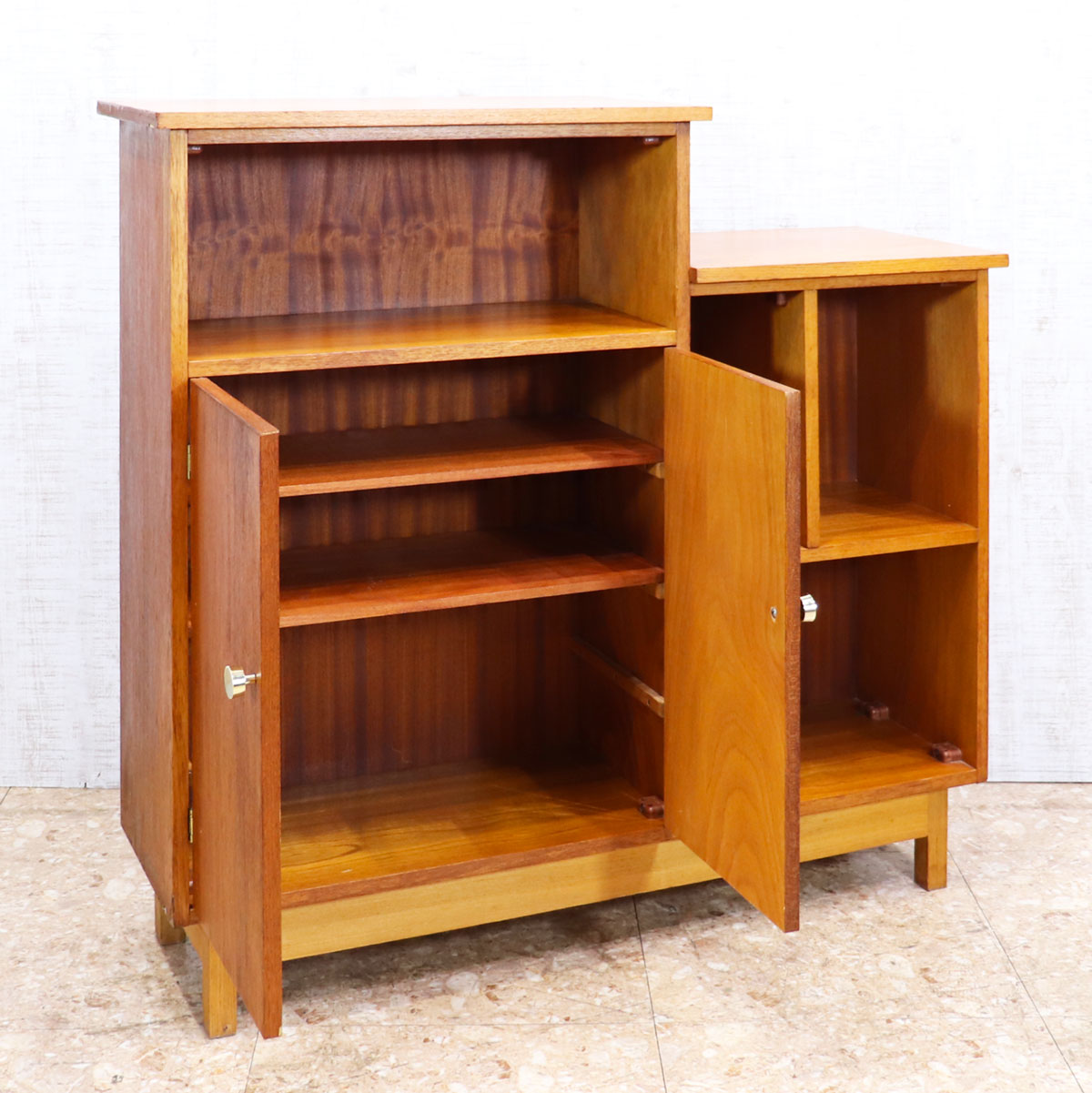 イギリス ビンテージ 家具 Avalon Yatton ブックケース 6767d 8IMG_6955-1024x683.jpg