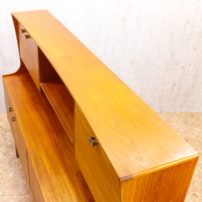 ヴィンテージ家具 サトクリフ オブ トッドモーデン Sutcliffe of Todmorden ハイボード ハイキャビネット