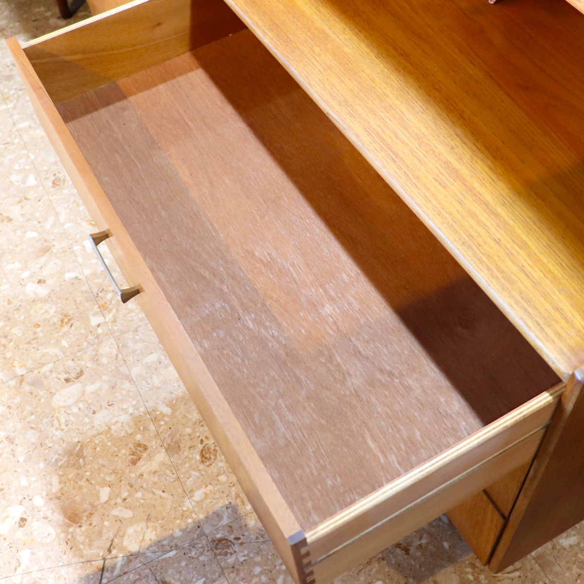 ヴィンテージ家具 サトクリフ オブ トッドモーデン Sutcliffe of Todmorden ハイボード ハイキャビネット
