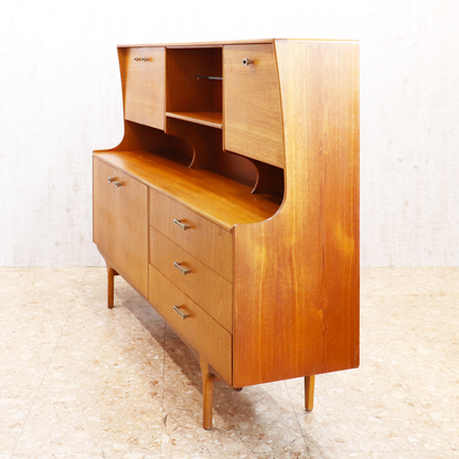 ヴィンテージ家具 サトクリフ オブ トッドモーデン Sutcliffe of Todmorden ハイボード ハイキャビネット