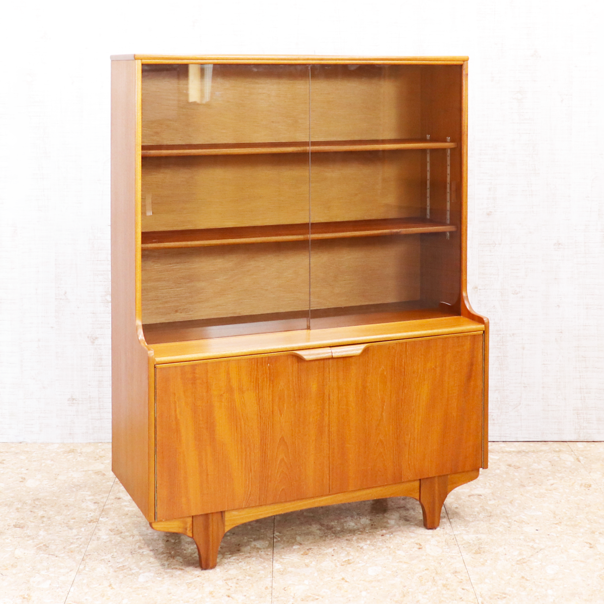 ヴィンテージ家具 サトクリフ オブ トッドモーデン Sutcliffe of Todmorden ガラスキャビネット ブックケース