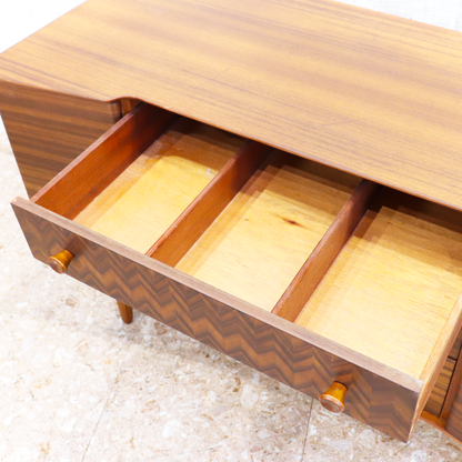 ヴィンテージ家具 ユニフレックス Uniflex サイドボード